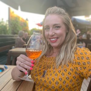 Meet your Posher, Monica